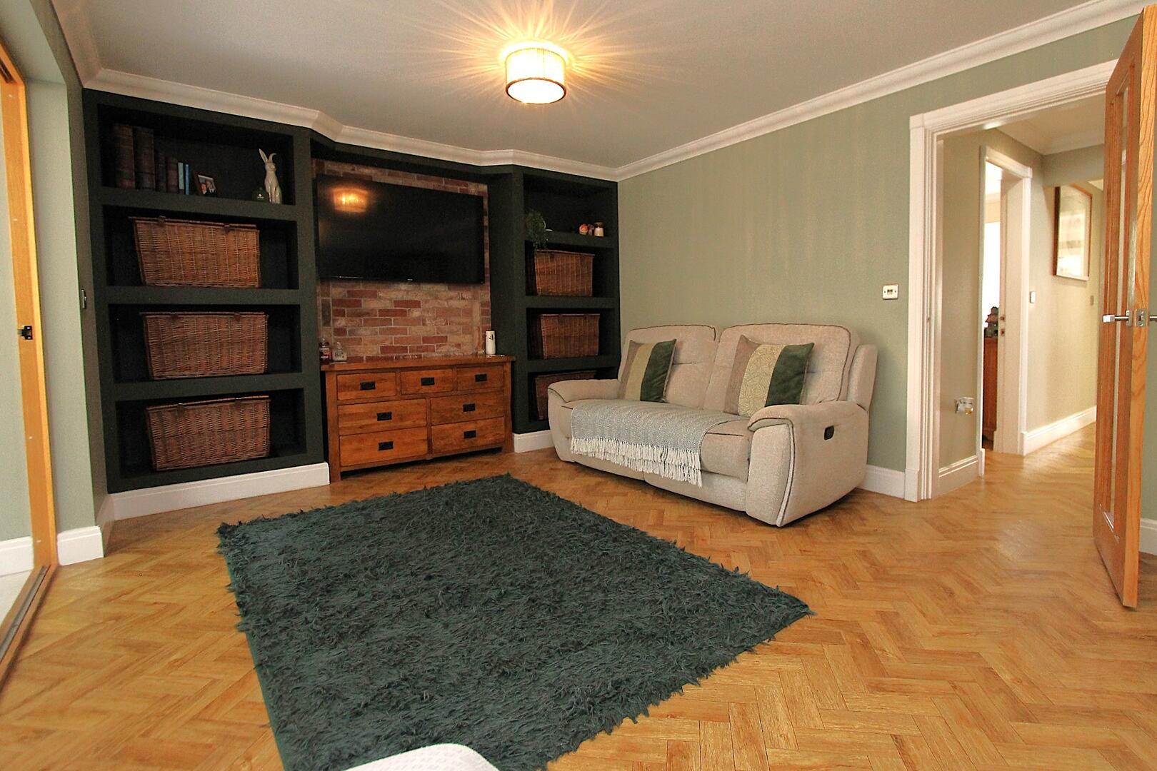 4 bed property in Heightington Place, Stourport-On-Severn